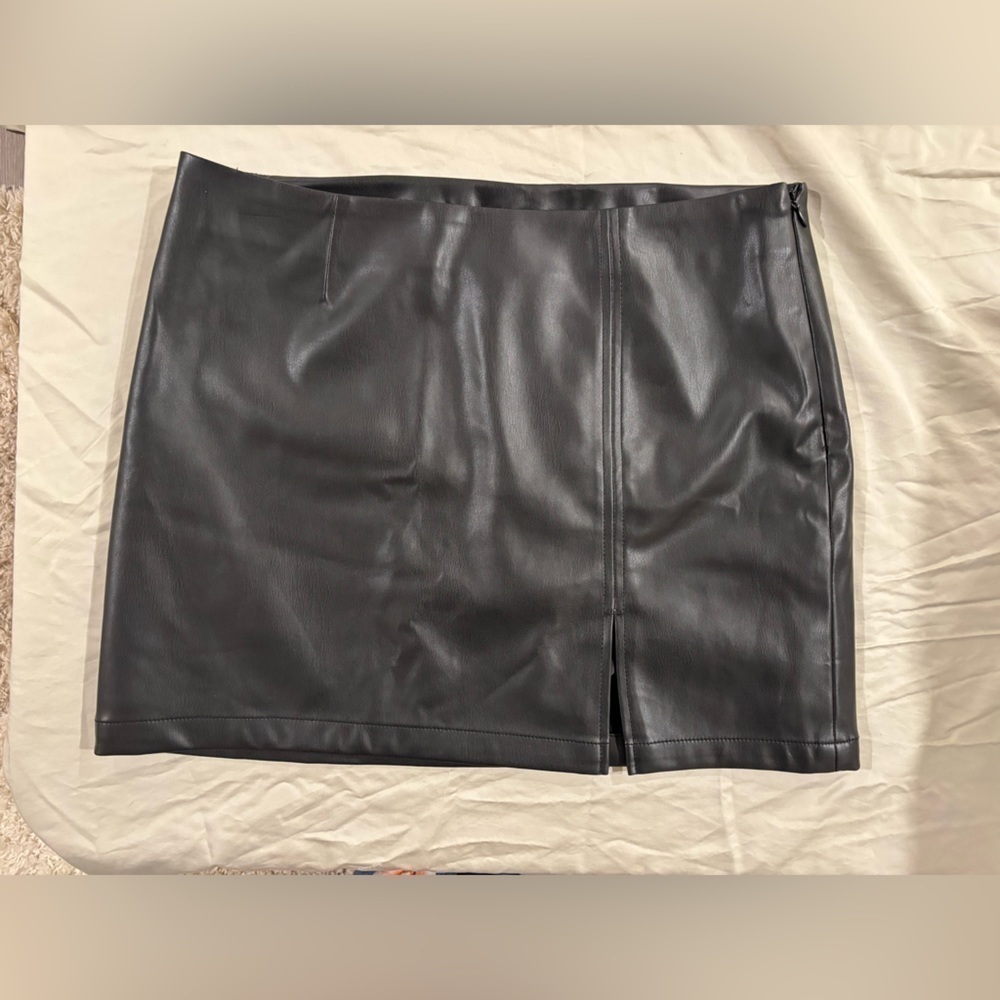 Juicy Couture Leather Mini Skirt​​​​​​​​
